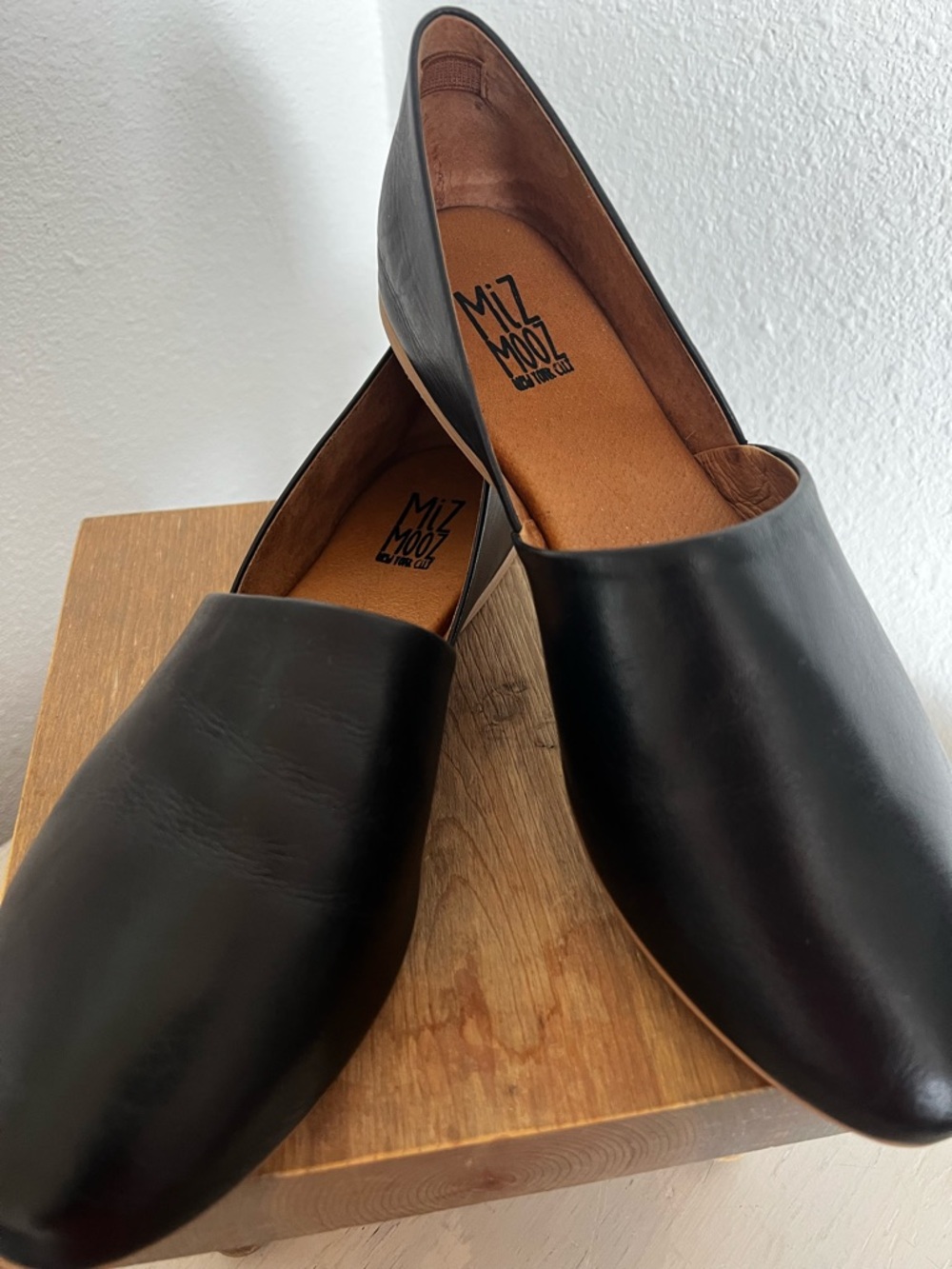 Miz Mooz Kimmy leather flat Size 40 EU 9 US